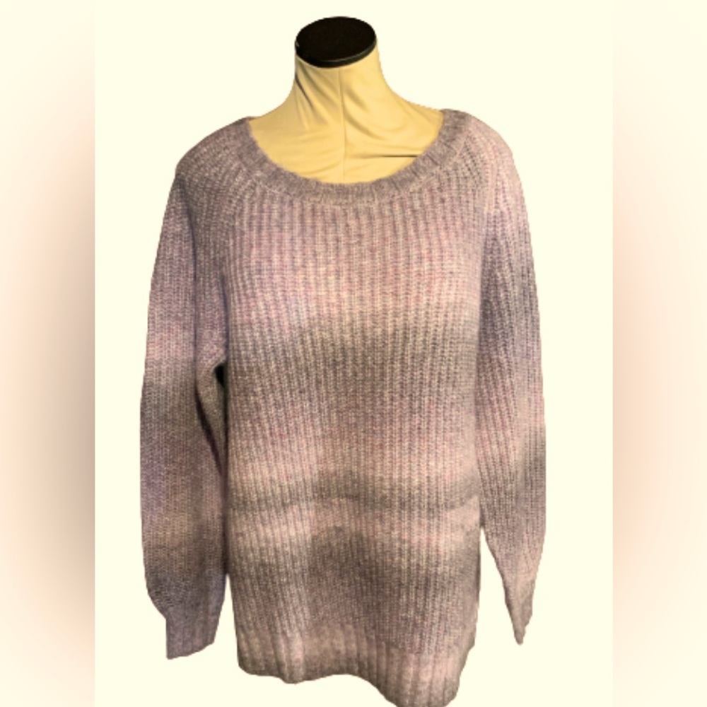Gap NEW sweater